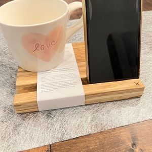 Tablet or phone stand handcrafted from recycled chopsticks NWT